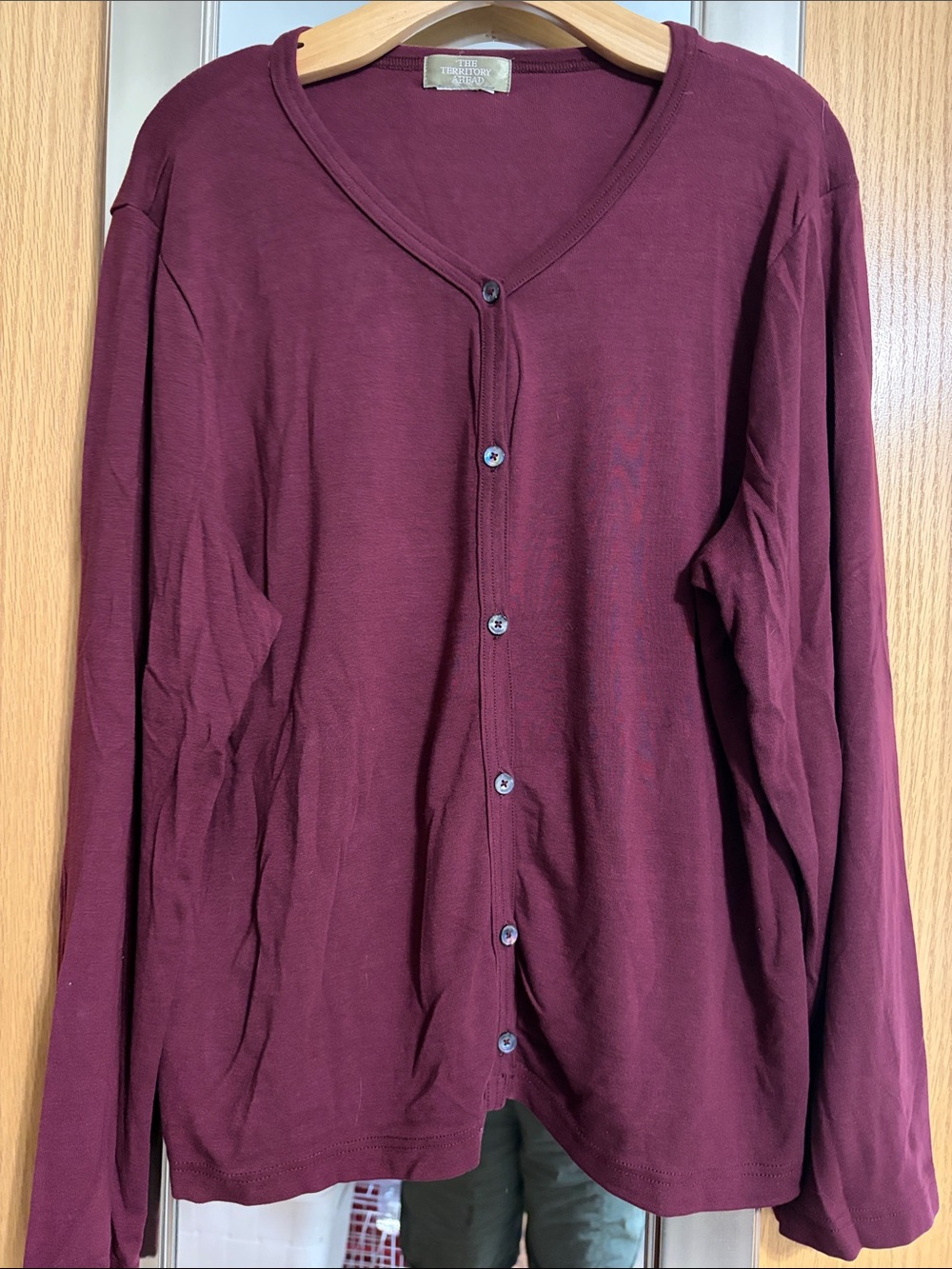 The Territory Ahead Plum V-Neck Button Cardigan size 2X